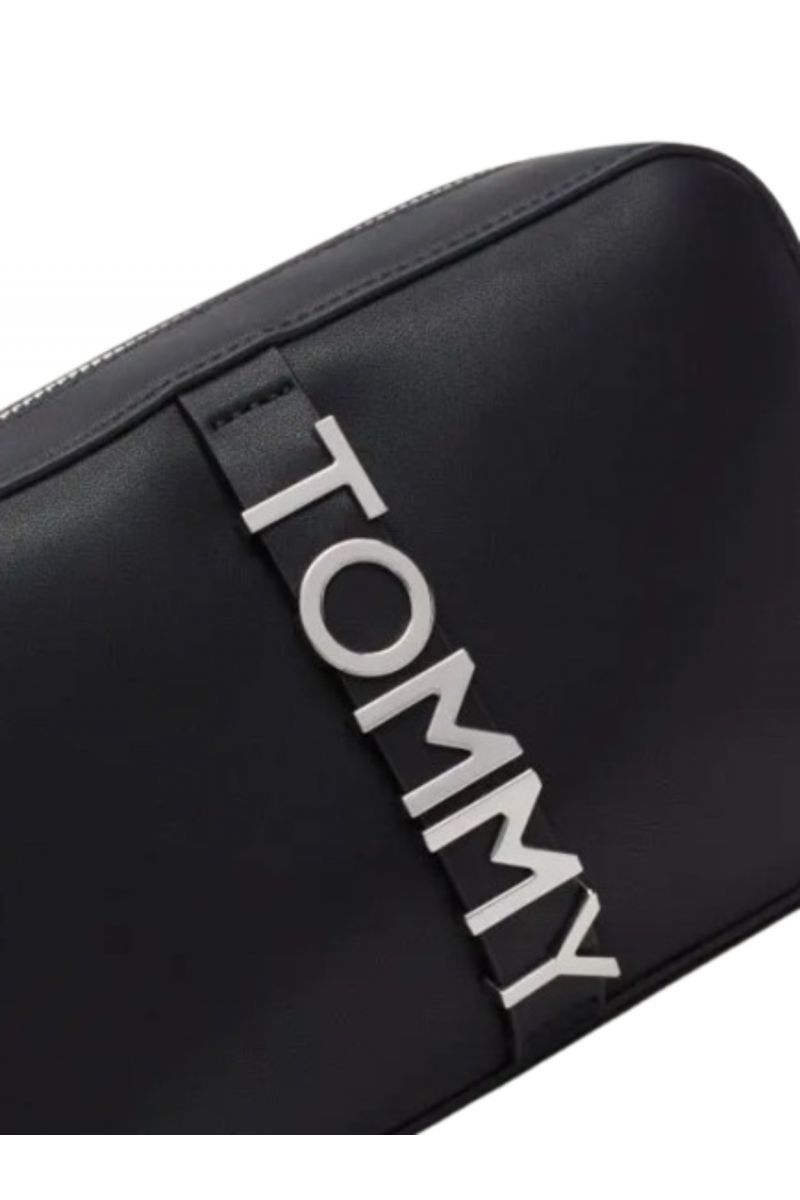 TOMMY HILFIGER - TJW CITY BOLD CAMERA BAG BLACK