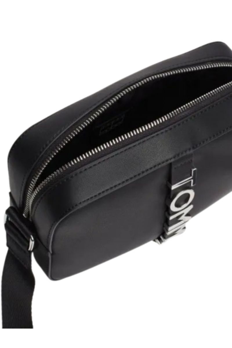 TOMMY HILFIGER - TJW CITY BOLD CAMERA BAG BLACK