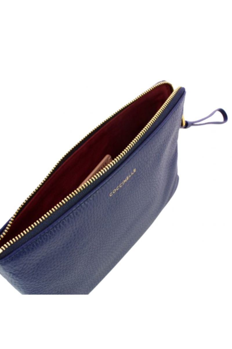 COCCINELLE ALIAS ENVEL.GRAIN LEA ROYAL BLUE