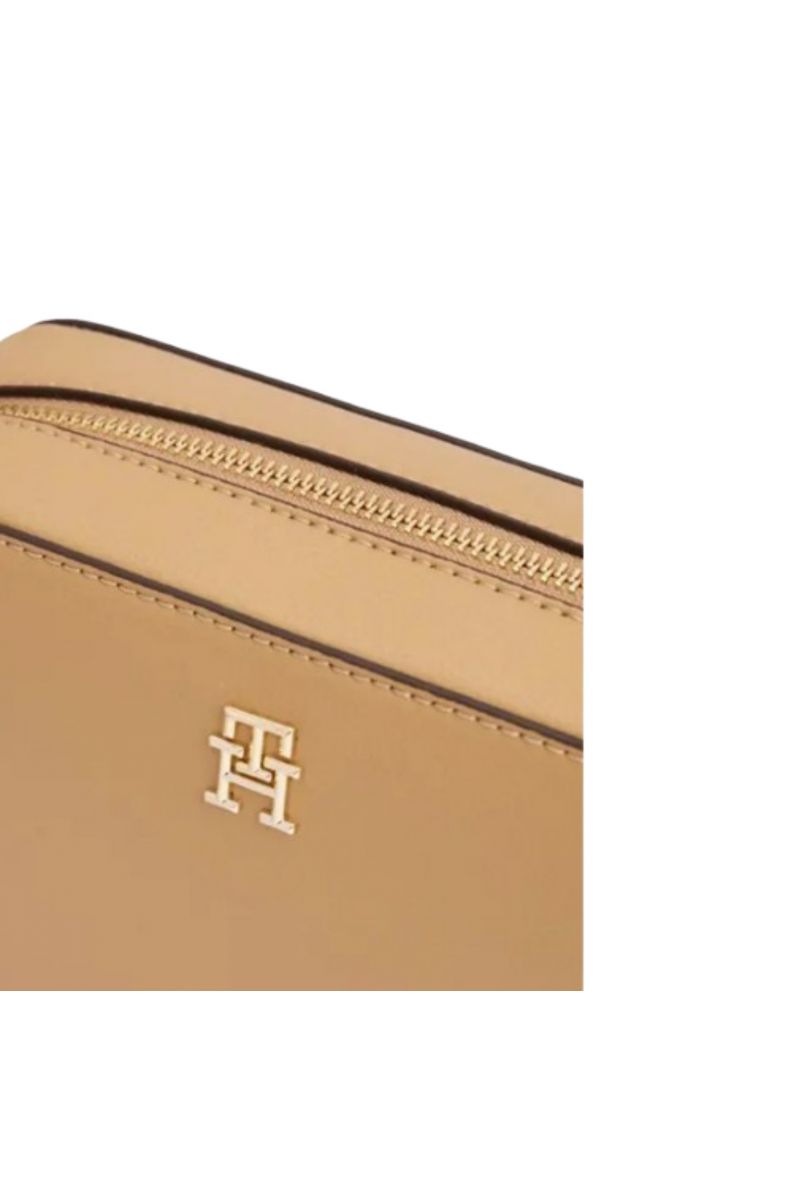 TOMMY HILFIGER SOFT LOGO CAMERA BAG BEIGE RBC