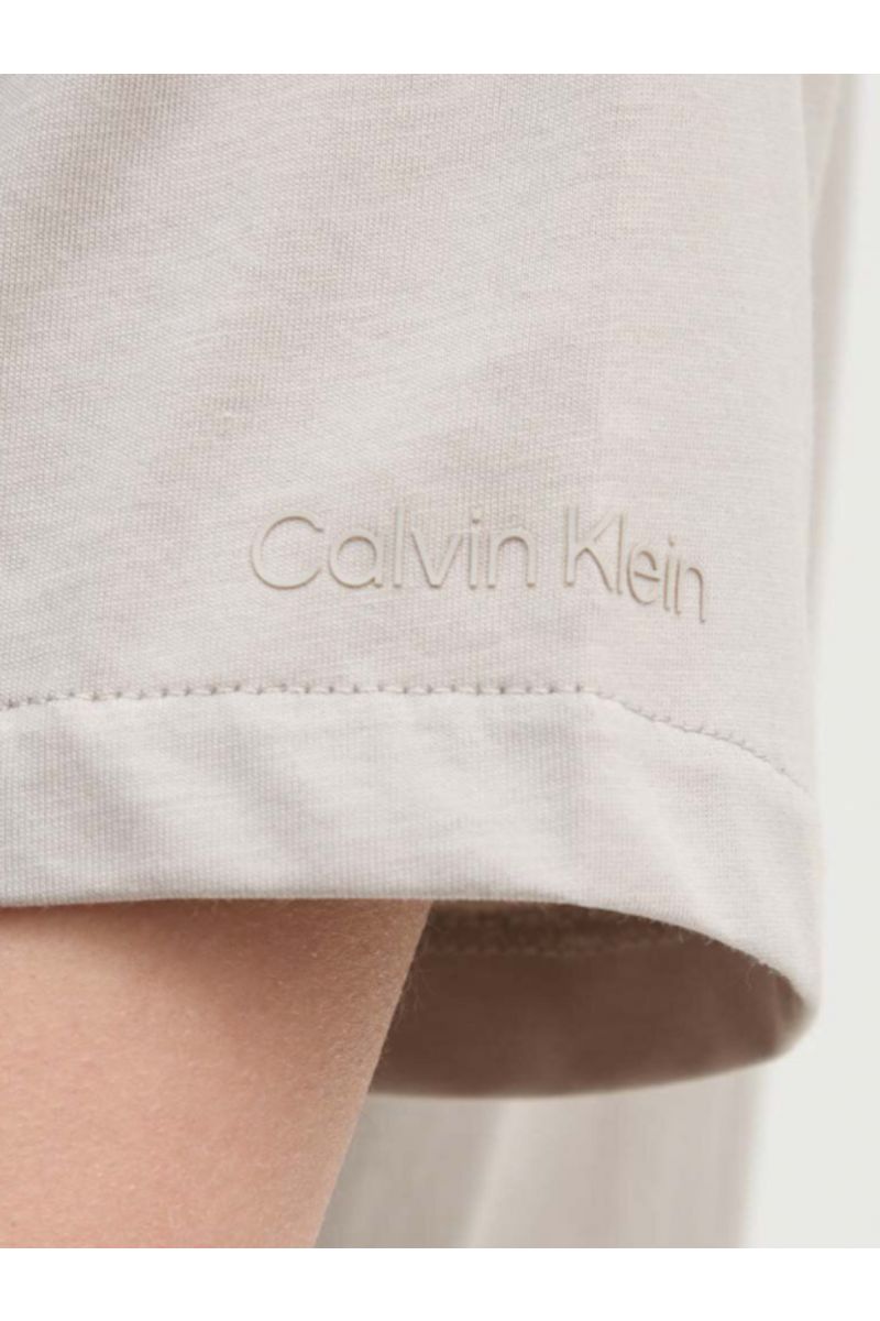 CALVIN KLEIN LIQUID TOUCH V NECK TEE SS SAND PEBBLE ADF