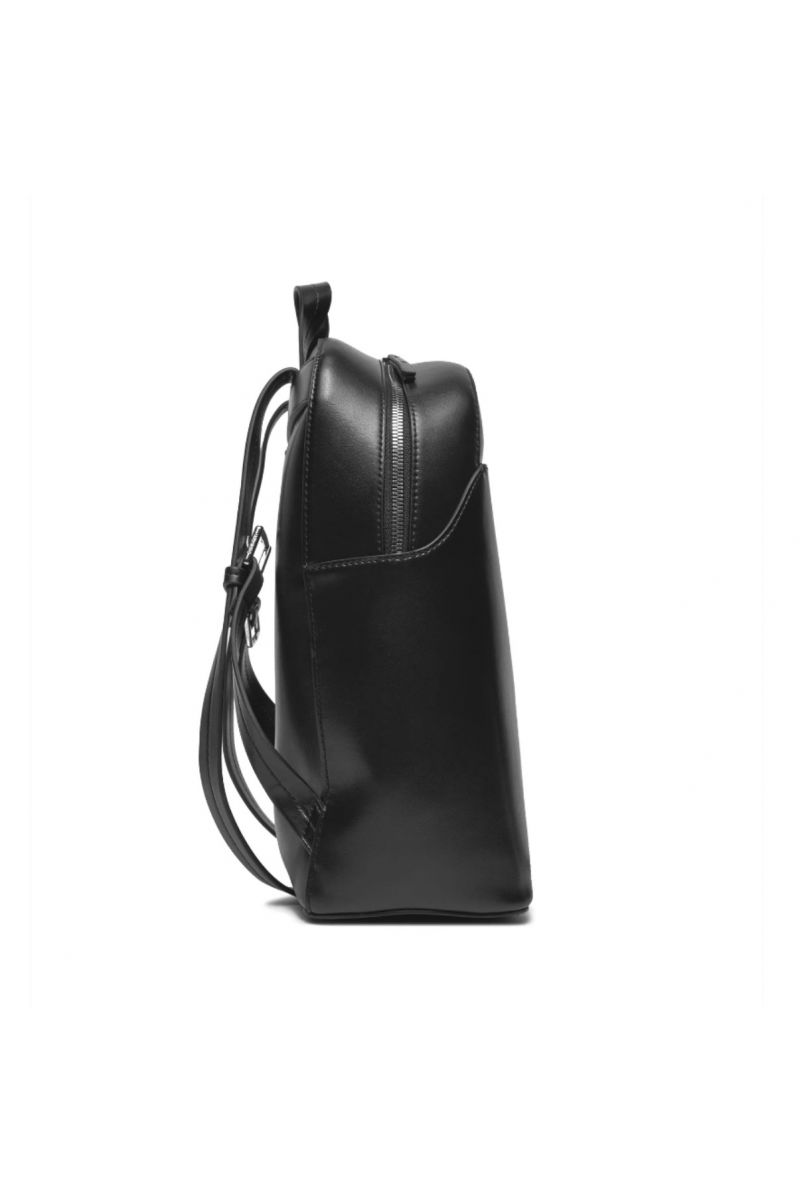 CALVIN KLEIN CK PUSH DOMED BACKPACK BLACK BEH