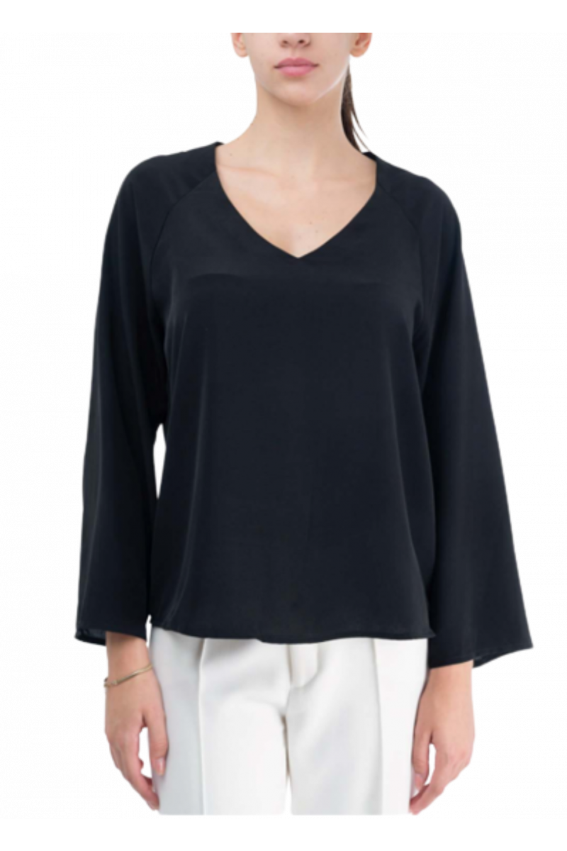 MY T V-NECK BLACK BLOUSE