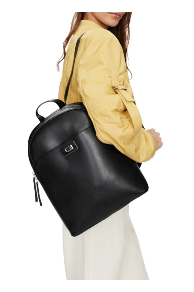 CALVIN KLEIN CK PUSH DOMED BACKPACK BLACK BEH