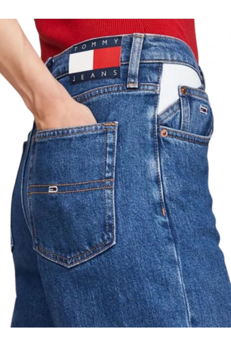 TOMMY HILFIGER MOM JEAN UH TPR FLAG CH6134 DENIM MEDIUM BLUE