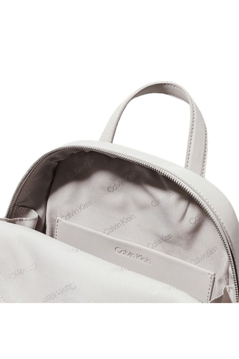 CALVIN KLEIN CK MUST DOME BACKPACK PEG